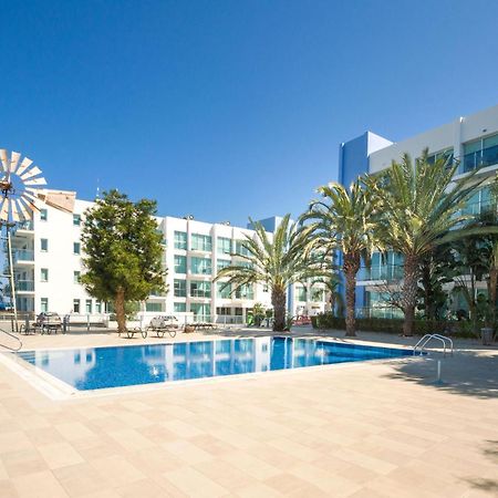Lucile - Coralli Beachfront Apartment Paralimni Exterior photo